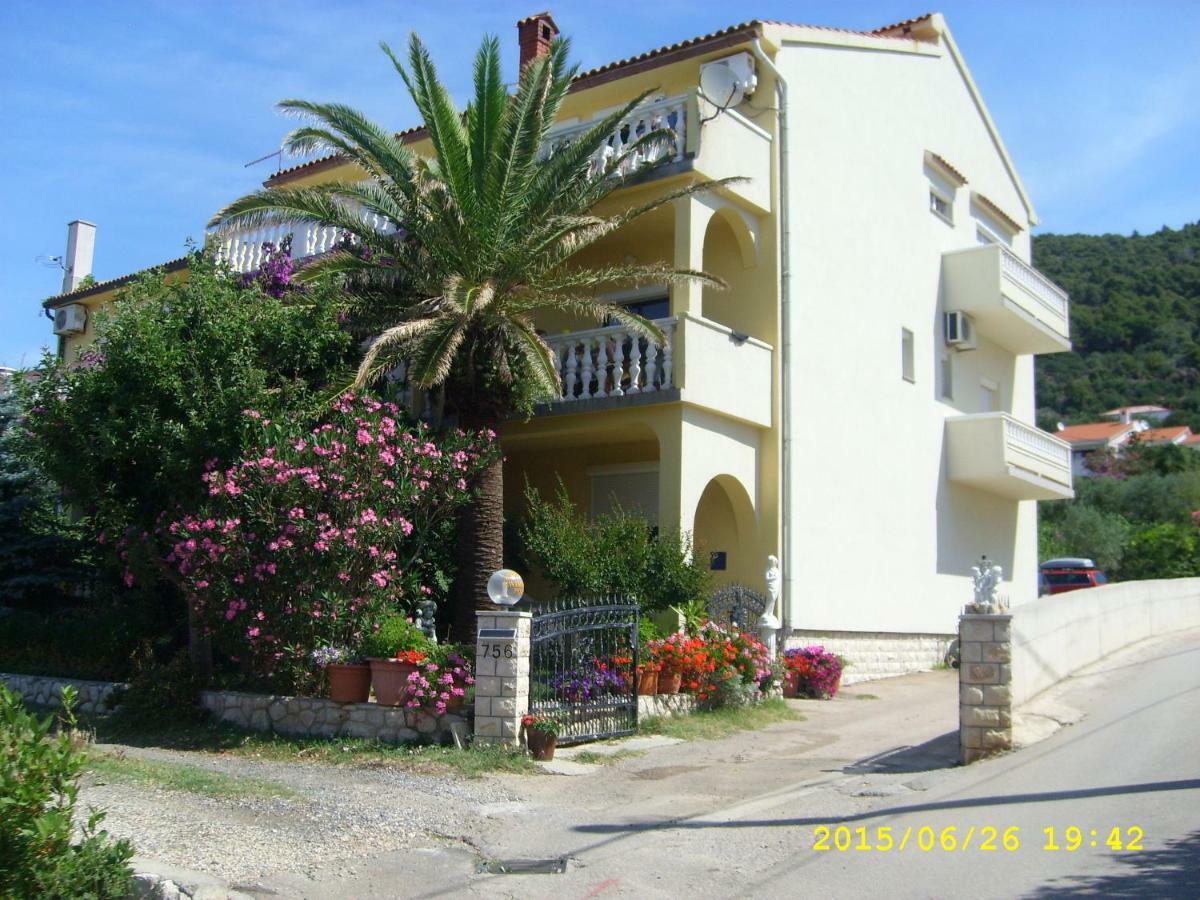 Apartments Bosiljka Rab Town Eksteriør bilde